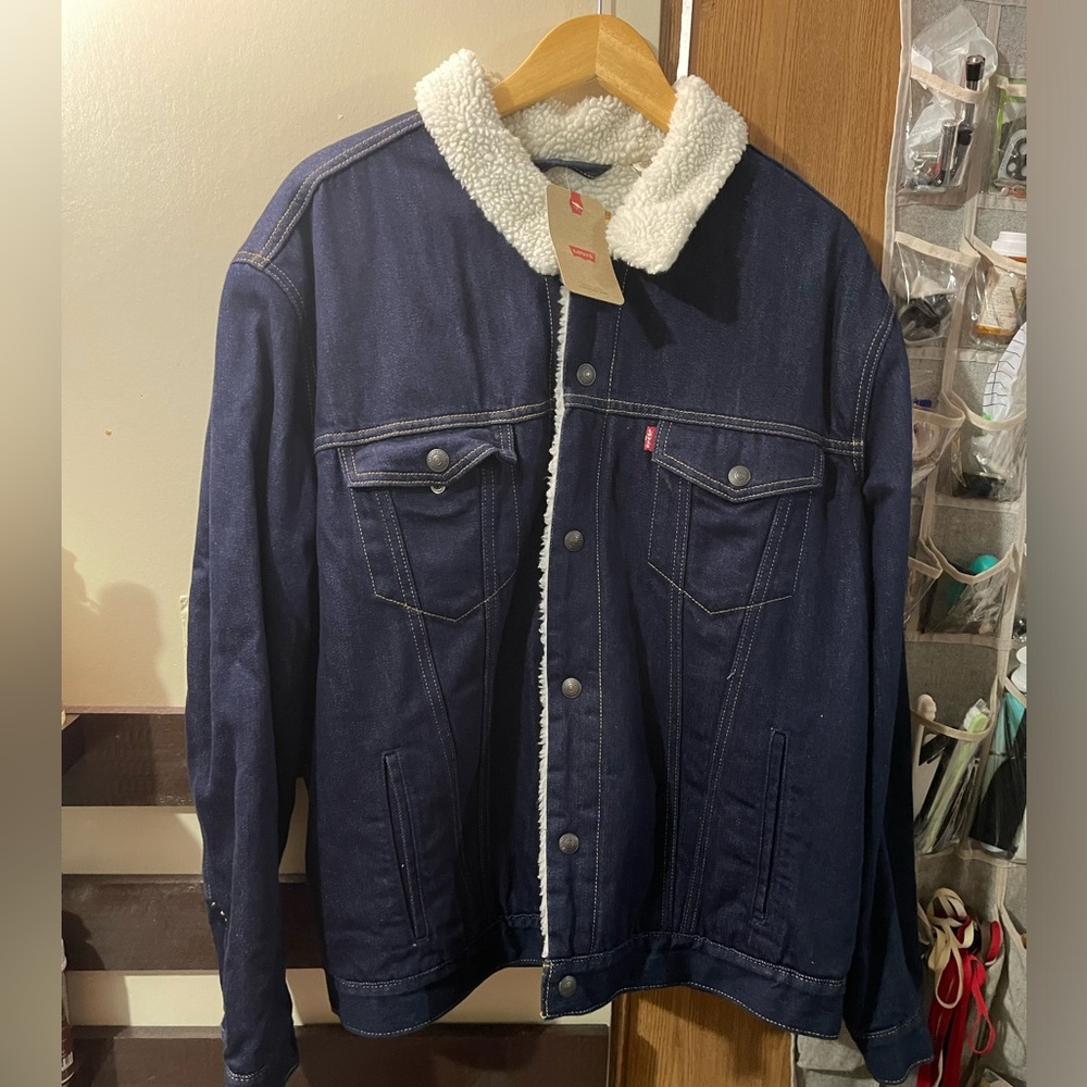 Levi navy denim sherpa jacket size XL